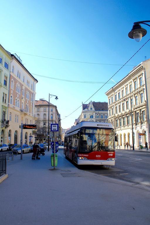 Lux Apartman Apartment Budapest Exterior photo